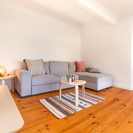 Appartamento Alfama Lovely Duplex *