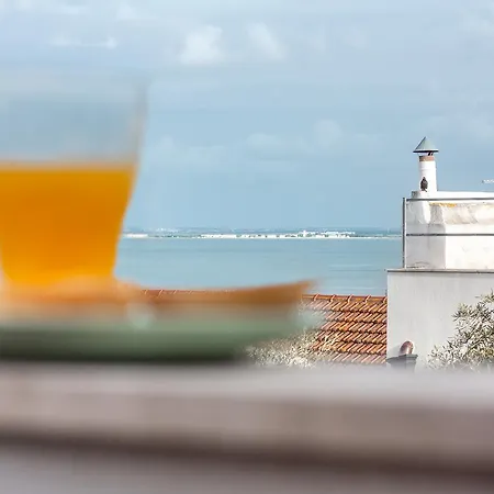 Alfama Lovely Duplex *